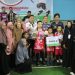 Bupati Luwu Timur, Irwan Bachri Syam foto bersama para juara turnamen bulutangkis antar SD, Insan Rabbani Open 2025, Minggu 20 April 2025.