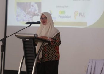 Wakil Bupati Luwu Timur, Puspawati Husler sosialisasi Lutim Sidarling di Aula Kantor Dinas Pendidikan Luwu Timur, Kamis 24 April 2025. (Foto: dinas kominfo sp lutim)