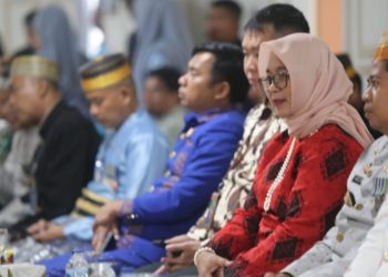 Wakil Bupati Luwu Timur, Puspawati Husler, menghadiri rapat paripurna istimewa DPRD Kota Palopo dalam rangka peringatan Hari Jadi ke-23 Kota Palopo. (Foto: Dinas Kominfo SP Luwu Timur)