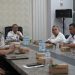 Sekda Luwu Timur, Bahri Suli, membuka ekspose PT SUP terkait sejumlah produk PJU, di Ruang Rapat Bupati Luwu Timur, Rabu 21 Mei 2025. (Foto: Kominfo SP)