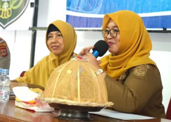Wakil Bupati Luwu Timur, Puspawati Husler, menghadiri Mini Lokakarya Percepatan Penurunan Stunting Tingkat Kabupaten di Aula Kantor Camat Malili. (Foto: Dinas Kominfo SP Lutim)
