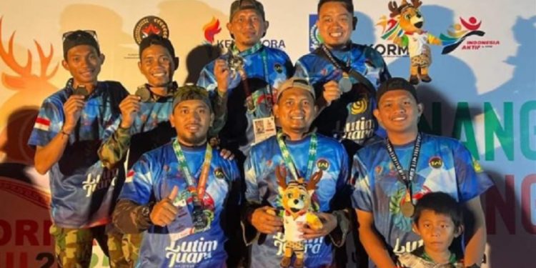 Tim “Batara Guru Airsoft Squad Luwu Timur” (BSC Lutim) yang mewakili Federasi Airsoftgun Indonesia (FAI) Sulsel di FORNAS ke-8 2025. (Foto:ist)