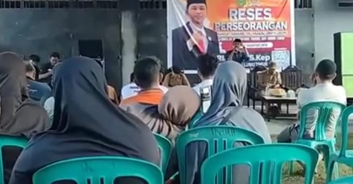 Anggota DPRD Luwu Timur, Aprianto saat reses di Tomoni, Selasa 12 Agustus 2025.