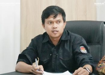 Komisioner KPU Luwu Timur, Hamdan. (Foto: FB KPU Luwu Timur)