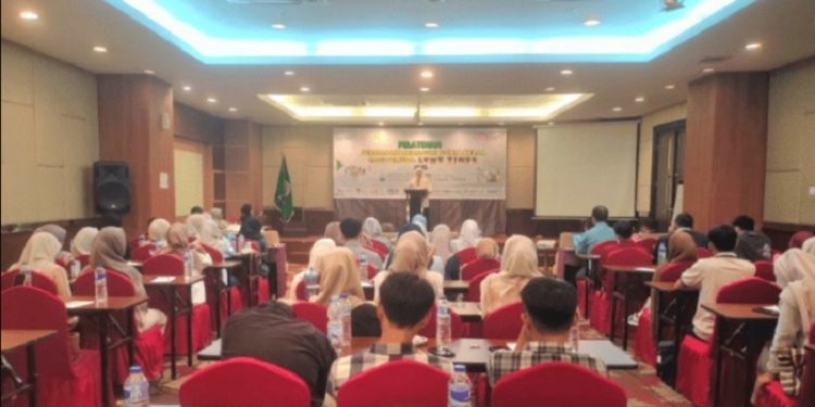 Kerukunan Keluarga Luwu Timur (KKLT) menggelar Pelatihan Pra Kerja Angkatan I Tahun 2025 di Hotel Remcy, Makassar, pada tanggal 30 hingga 31 Agustus 2025. (Foto: ist)