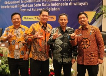 Sejumlah pejabat Pemkab Luwu Timur menghadiri rakor Sinkronisasi Implementasi Kebijakan Percepatan Transformasi Digital dan Satu Data Indonesia wilayah Sulawesi Selatan, di Hotel Claro, Makassar, Kamis (07/08/2025). (Foto: Warta Lutim)