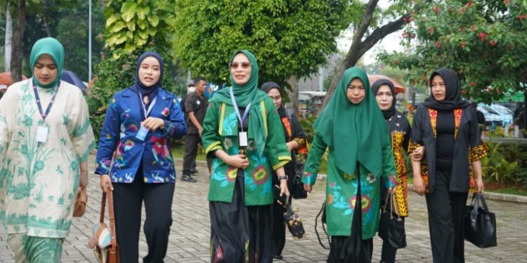 Ketua Dekranasda Luwu Timur, dr. Ani Nurbani Irwan, hadiri Rakernas Dekranas di Jakarta, Selasa 23 September 2025. (Foto: Warta Lutim)