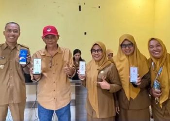 Wakil Ketua DPRD Luwu Timur, Jihadin Peruge menghadiri Aktivasi Identitas Kependudukan Digital (IKD) di Kecamatan Nuha, Selasa (23/09/2025). (Foto: Dukcapil Lutim)