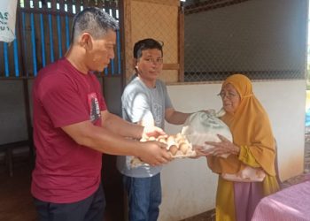 Gerakan Lutim Jumat Sedekah Kembali Salurkan Bantuan Sembako ke Warga Kurang Mampu