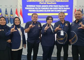 Anggota DPRD Luwu Timur dari Fraksi Nasdem, Erni Mallape (kedua dari kiri) saat mengikuti Bimtek Nasdem di ABN Jakarta. Foto: IST