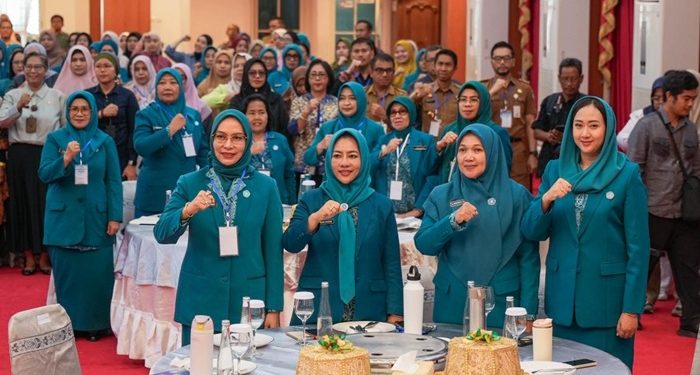 PKK Lutim Dorong Kader Lebih Inovatif Lewat Evaluasi Program 2025