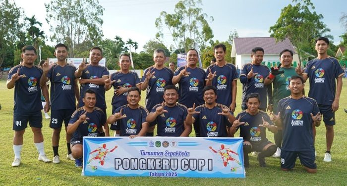 Pongkeru Cup 1 Resmi Dimulai, Gol Bupati Ibas Warnai Laga Eksebisi Seru 2-2