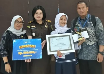 Didukung Pembinaan Sekolah, Siswi SMPN 3 Angkona Raih Prestasi di Ajang Anti Korupsi Sulsel