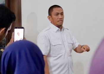 Bupati Lutim Sidak Inspektorat dan DLH, Tegaskan Disiplin Aparatur Pelayanan Publik