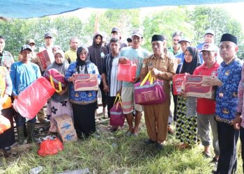 Wabup Puspawati Tinjau Lokasi Angin Kencang di Angkona dan Salurkan Bantuan Darurat