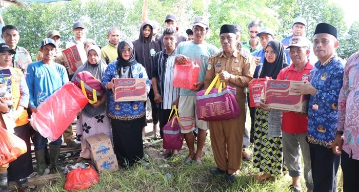 Wabup Puspawati Tinjau Lokasi Angin Kencang di Angkona dan Salurkan Bantuan Darurat
