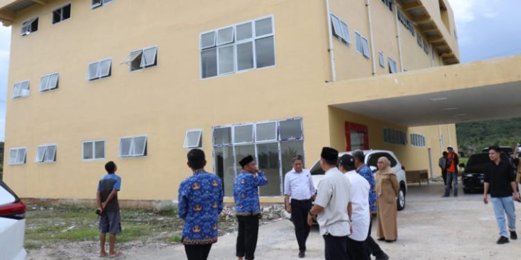 Pembangunan RS Atue diharapkan bisa dipercepat agar warga bisa menikmati pelayanan kesehatan di rumah sakit tersebut.