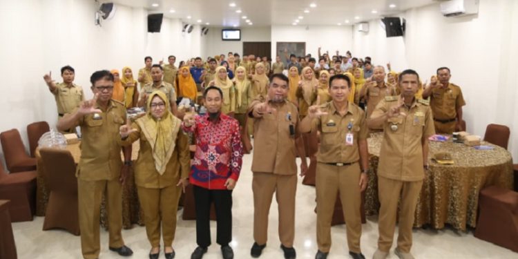 Sosialisasi Perpres 46/2025 dan E-Katalog versi 6 yang diadakan Dinas PUPR Lutim, di Aula Wisma Trans Malili, Selasa 25 November 2025. Foto: Warta Lutim