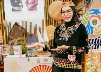 Ani Nurbani Pimpin Tarian Riringgo-Dero di Expo Andalan 2025