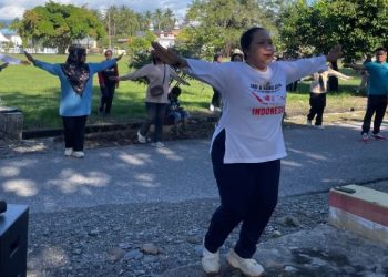 Warga Kecamatan Tomoni Timur antusias ikut senam pada SSJ Sabtu (06/12/2025) pagi. Foto: IST