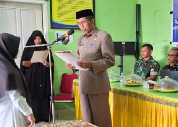 Pelantikan Selpiana sebagai anggota BPD Desa Sumber Alam, melalui mekanisme PAW, Kamis (13/11/2025). Foto: IST