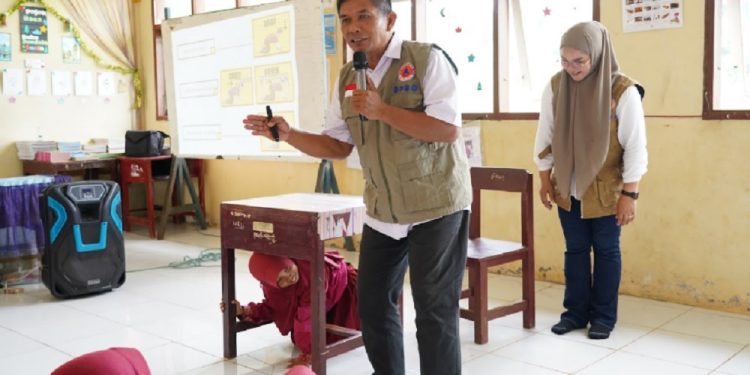 PT Vale Indonesia Tbk dan BPBD Morowali memberikan edukasi siaga bencana sejak dini kepada siswa SD di Morowali, Rabu 04 Februari 2026. (Foto: Comms Vale)
