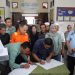 Bupati Luwu Timur Irwan Bachri Syam menyaksikan penandatanganan dokumen penyelesaian Lahan Old Camp di Kantor Camat Nuha, Kamis (12/3/2026). Foto: vale comms
