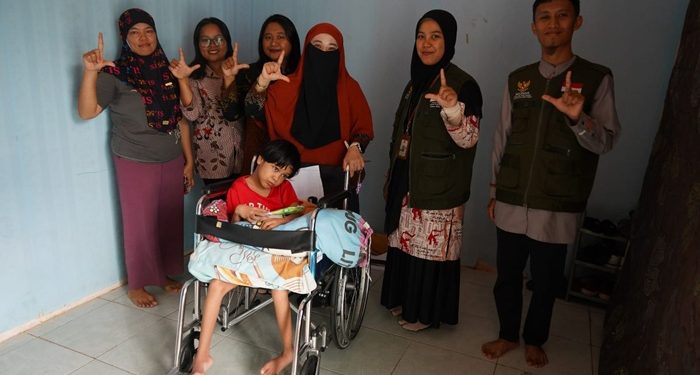 Program Jendela Dunia Disabilitas Bantu Anak Disabilitas di Luwu Timur Dapat Dokumen