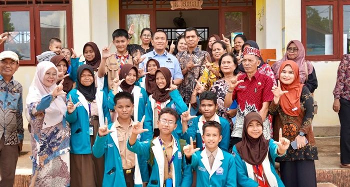 Bupati Luwu Timur Tinjau Koperasi, Sekolah, dan Puskesmas di Towuti