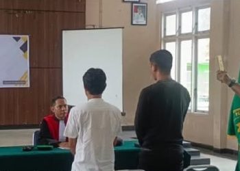Sidang keliling yang diadakan Pengadilan Negeri Malili di Kantor Camat Tomoni, Senin (30/03/2026). Foto: IG PN Malili