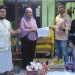 PT Vale Indonesia memberikan bantuan kepada korban banjir Pomalaa, Kolaka, Sulawesi Tenggara, Senin (04/05/2026). Foto: Kendari Pos