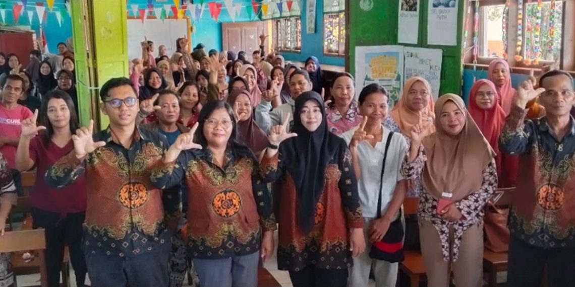 Sosialisasi visi misi, gerakan pejuang subuh dan pembentukan komite sekolah SDN 183 Buyuntana, Kamis (21/05/2026). Foto: jaeja.id