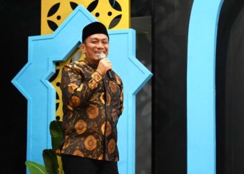 Bupati Luwu Timur, Irwan Bachri Syam menyampaikan sambutan dalam acara halal bihalal PT Vale Indonesia dan jajaran Forkopimda di Sorowako, Jumat, 17 April 2026. Foto: Kominfo-SP