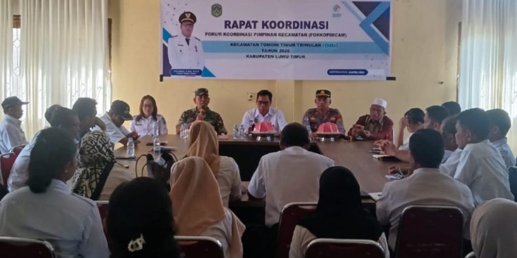 Rakor triwulan di Aula Kantor Camat Tomoni Timur, Rabu (08/04/2026). Foto: IST