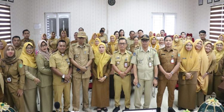 Rapat evaluasi rutin disiplin ASN di Aula BKPSDM Luwu Timur, Selasa (12/05/2026). Foto: kominfo-SP