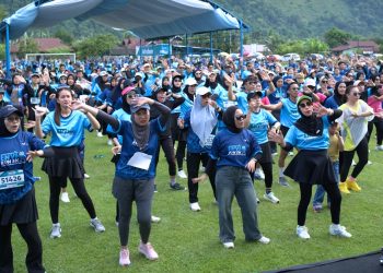 Peserta EnriRun 2026 juga ikut senam Bersama di Desa Kolono, Kecamatan Bungku Timur, Kabupaten Morowali, Minggu 7 Juni 2026. Foto: Comms Team Vale
