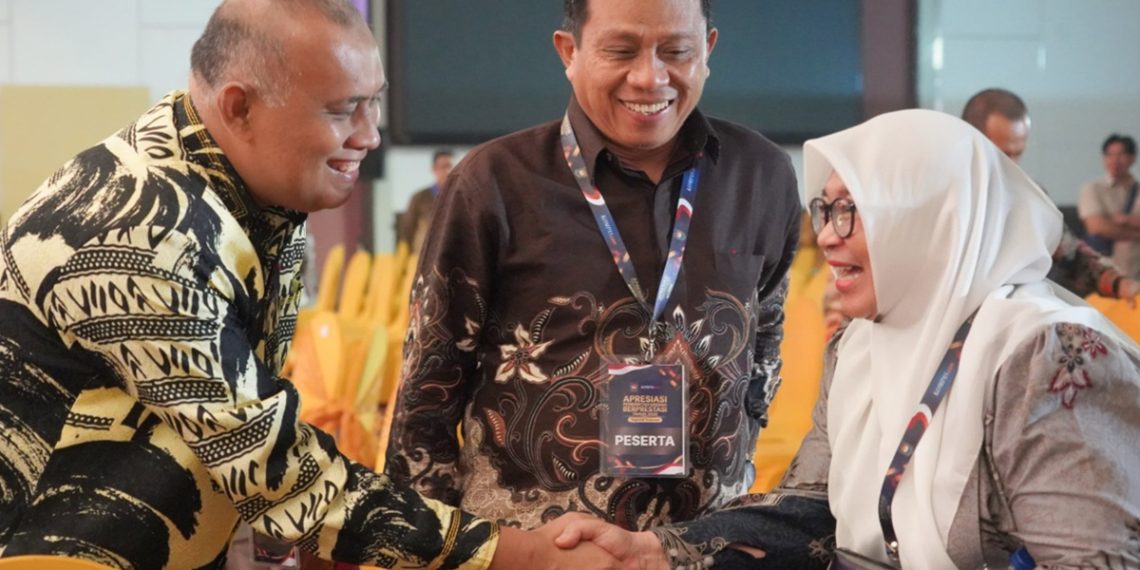 Wabup Luwu Timur Puspawati Husler menghadiri malam Apresiasi Pemerintah Daerah Berprestasi 2026 Regional Sulawesi di Kendari, Jumat (29/05/2026). Foto: Kominfo-SP