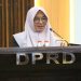 Wakil Bupati Luwu Timur, Puspawati Husler menyampaikan pendapat Bupati terkait Ranperda Perlindungan dan Pemberdayaan Tenaga Kerja Lokal dan Petani, di DPRD Luwu Timur, Senin (18/05/2026). Foto: Kominfo-SP