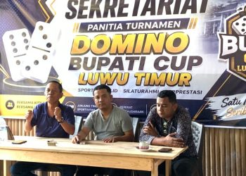 Rapat panitia turnamen domino Bupati Luwu Timur Cup 2026, di Gardu Teduh, Malili, Selasa (02/06/2026). Foto: Jaeja.id