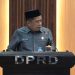 Juru bicara Fraksi GPR, Rusdi Layong, menyampaikan pandangan akhir fraksi dalam rapat paripurna persetujuan Ranperda Perumdam Waemami di DPRD Luwu Timur, Kamis (04/06/2026).