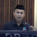 Anggota DPRD Luwu Timur, Erick Estrada, menyampaikan pandangan akhir Fraksi PDI Perjuangan dalam rapat paripurna persetujuan Ranperda Perumdam Waemami, Kamis (4/6/2026).