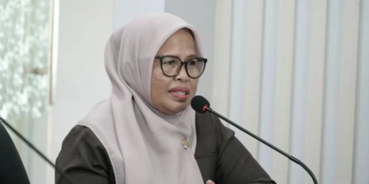 Wakil Ketua DPRD Luwu Timur, Harisah Suharjo, menghadiri Rakor Stabilitas Harga TBS Sawit bersama pemerintah daerah dan pemangku kepentingan di Malili, Kamis (0404/2026).