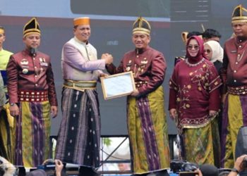 Ketua DPRD Luwu Timur, Ober Datte, menghadiri peluncuran Nomor Tunggal Panggilan Darurat 112 pada puncak HUT ke-23 Kabupaten Luwu Timur, Senin (08/06/2026).