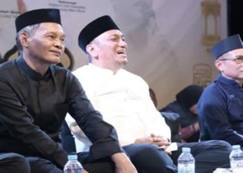 Wakil Ketua DPRD Luwu Timur, Jihadin Peruge, menghadiri Tabligh Akbar Luwu Timur Menjemput Hidayah #5 bersama ribuan jamaah di Lapangan Benteng Sorowako, Sabtu (06/06/2026).