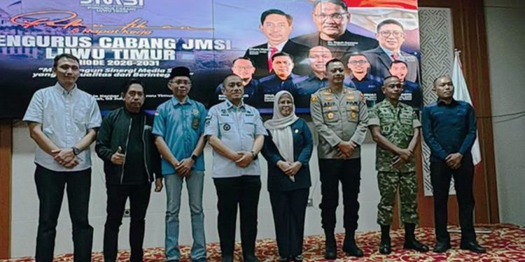 Wakil Ketua II DPRD Luwu Timur Harisah Suharjo menghadiri pelantikan pengurus JMSI Luwu Timur, Jumat (03/07/2026).