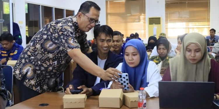 Peserta Bimtek layanan darurat 112 mengikuti pelatihan sebagai persiapan implementasi sistem respons terpadu di Kabupaten Luwu Timur, Minggu (07/06/2026). Foto: Kominfo-SP