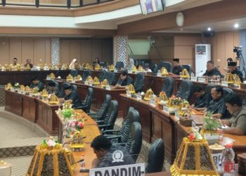 Suasana rapat paripurna dengan agenda pandangan akhir fraksi atas laporan pertanggungjawaban APBD Luwu Timur 2025, Jumat (10/07/2026). Foto: Jaeja.id