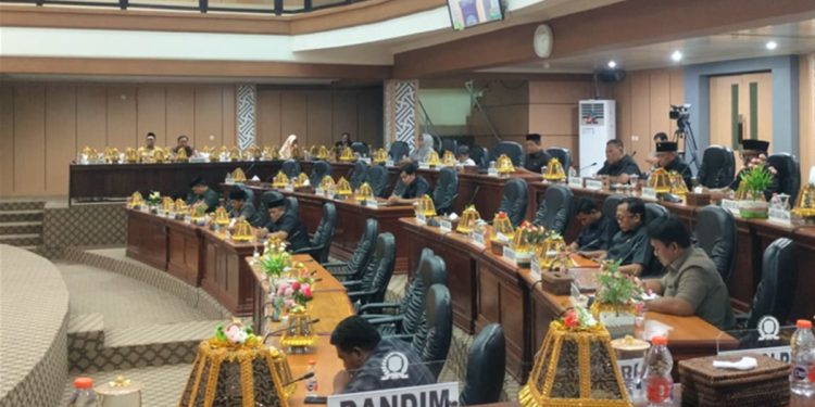 Suasana rapat paripurna dengan agenda pandangan akhir fraksi atas laporan pertanggungjawaban APBD Luwu Timur 2025, Jumat (10/07/2026). Foto: Jaeja.id
