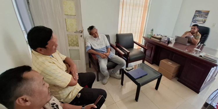 Rapat montoring dan evaluasi bersama tenaga ahli fraksi-fraksi di Kantor DPRD Luwu Timur, Selasa, (24/6/2026). Foto: IST