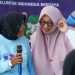 Wakil Bupati Luwu Timur, Puspawati Husler, senam sehat bersama ratusan lansia pada peringatan Hari Lansia Nasional ke-30 di halaman Dinas Kesehatan Luwu Timur, Sabtu (27/06/2026). Foto: Kominfo-SP